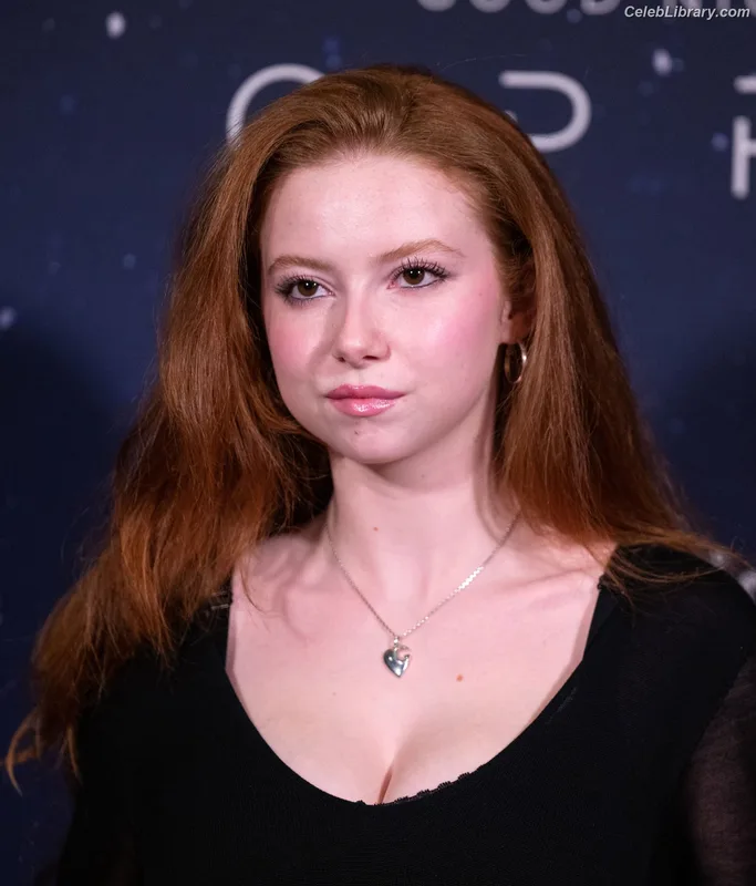 Francesca Capaldi photo 11 of 837