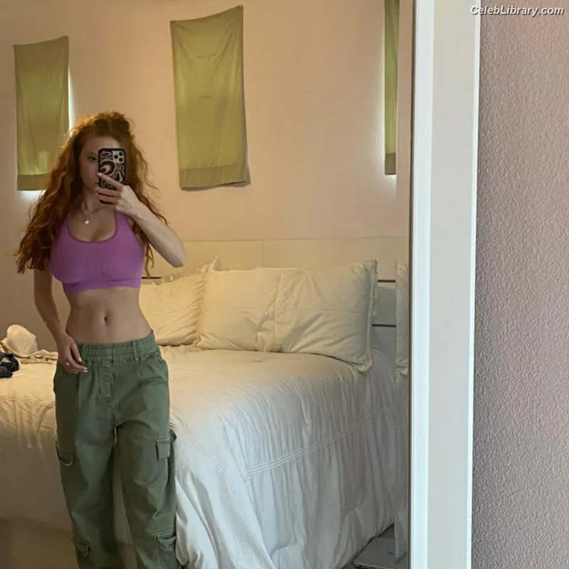 Francesca Capaldi photo 23 of 837