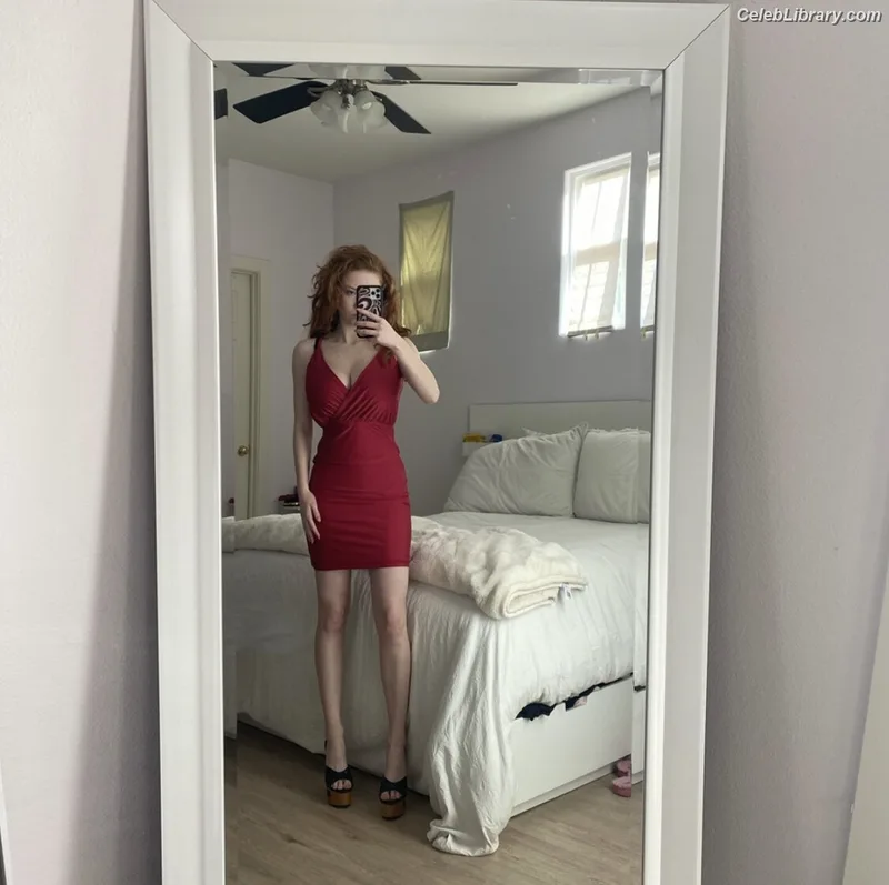 Francesca Capaldi photo 8 of 837