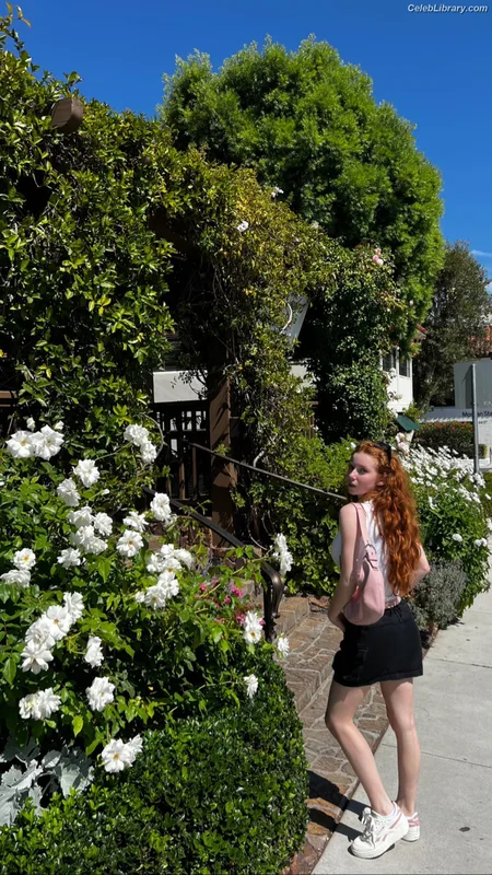 Francesca Capaldi photo 9 of 837