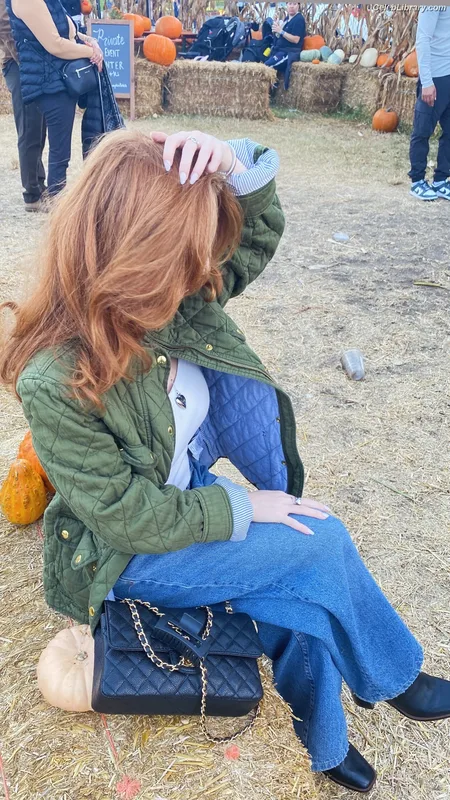 Francesca Capaldi photo 16 of 837