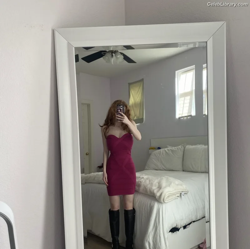 Francesca Capaldi photo 4 of 837
