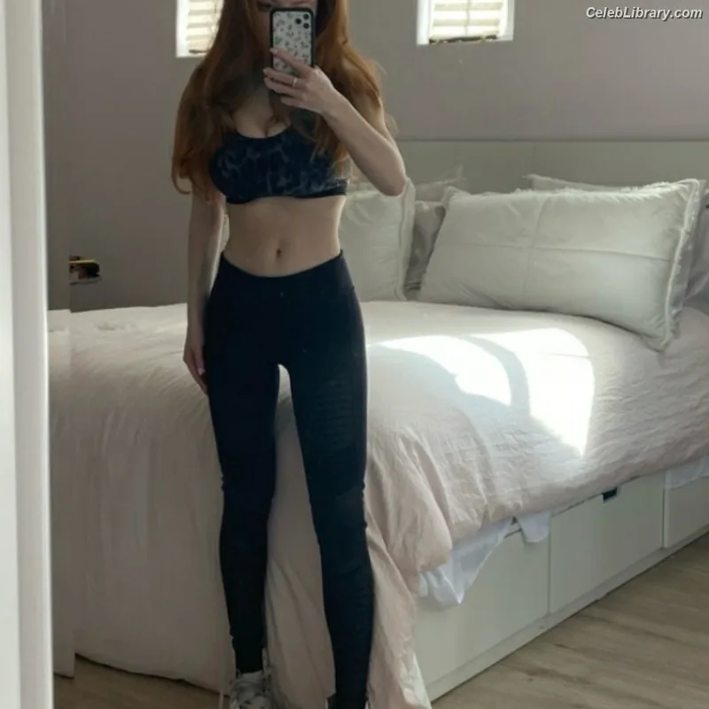 Francesca Capaldi photo 13 of 837