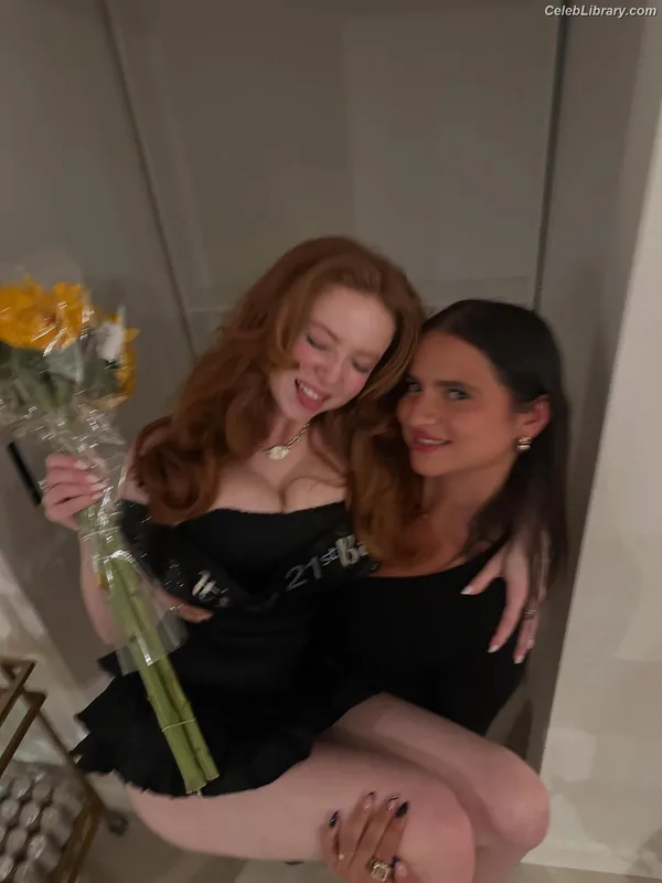 Francesca Capaldi photo 15 of 837