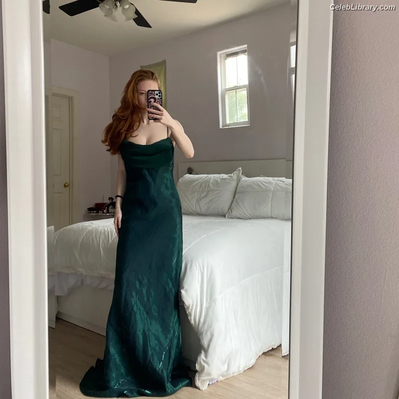 Francesca Capaldi photo 6 of 837