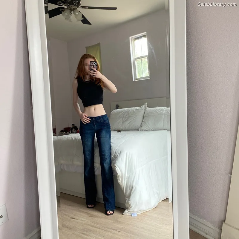 Francesca Capaldi photo 13 of 837