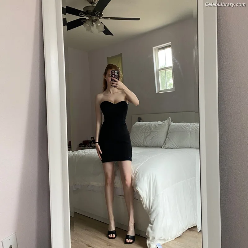 Francesca Capaldi photo 14 of 837