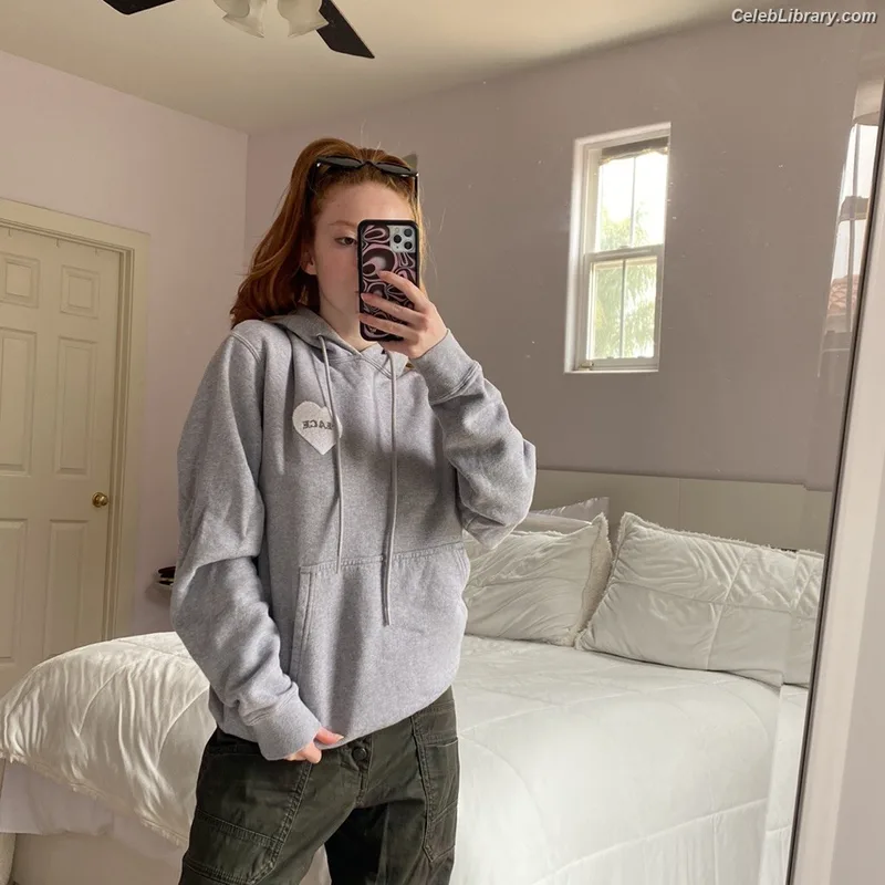 Francesca Capaldi photo 17 of 837