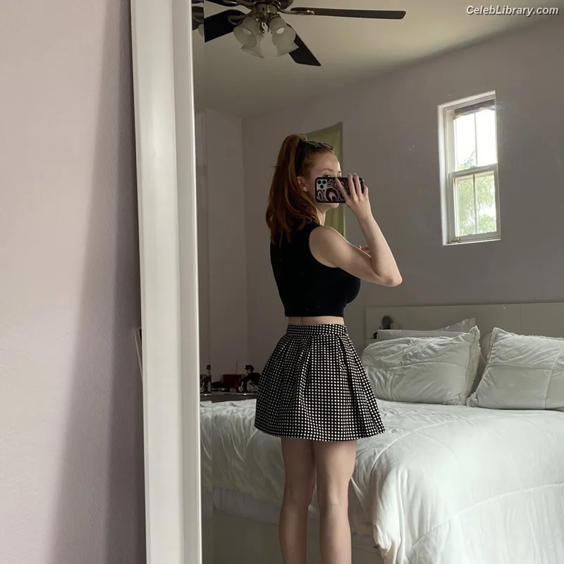 Francesca Capaldi photo 23 of 837