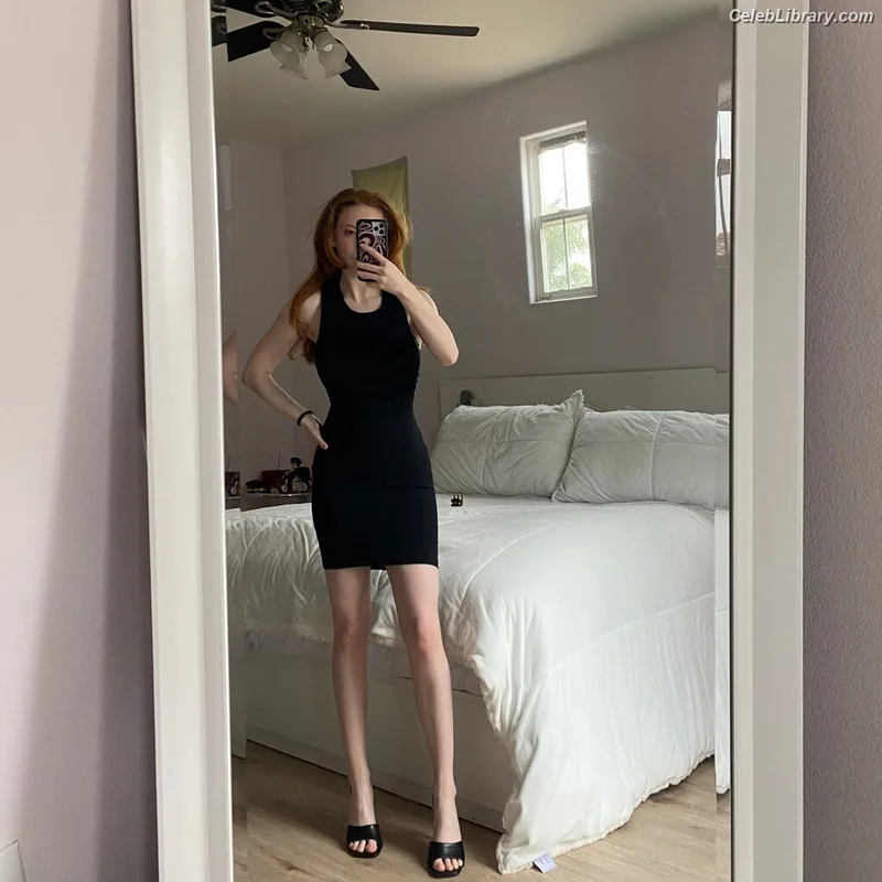 Francesca Capaldi photo 6 of 837