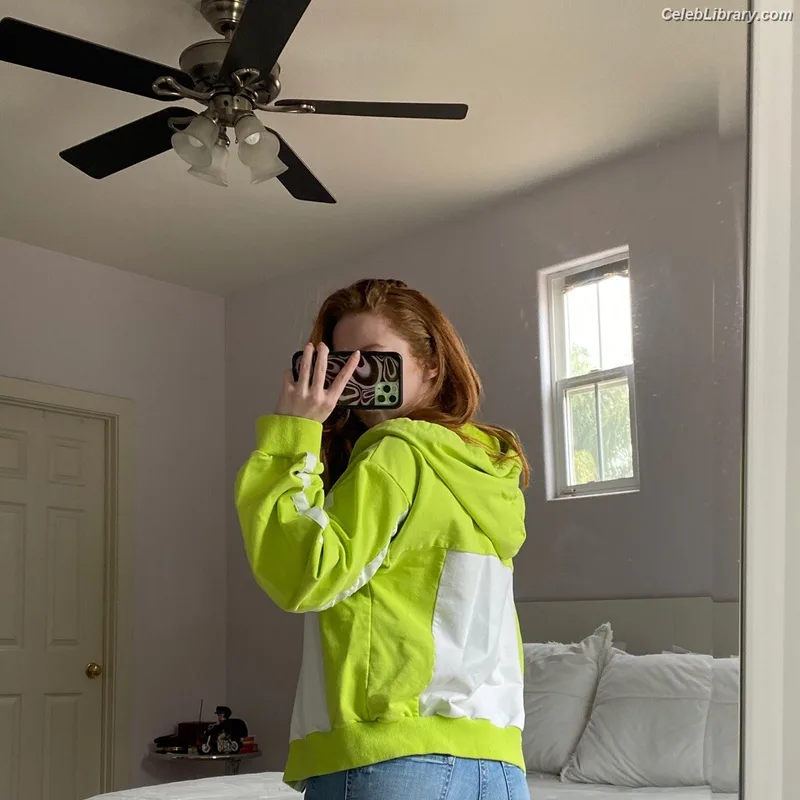 Francesca Capaldi photo 11 of 837