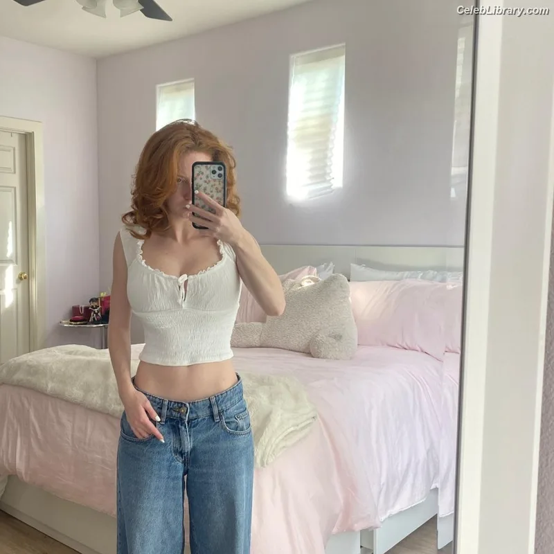 Francesca Capaldi photo 18 of 837