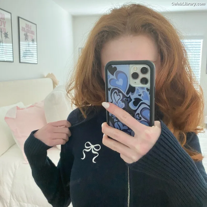 Francesca Capaldi photo 10 of 837