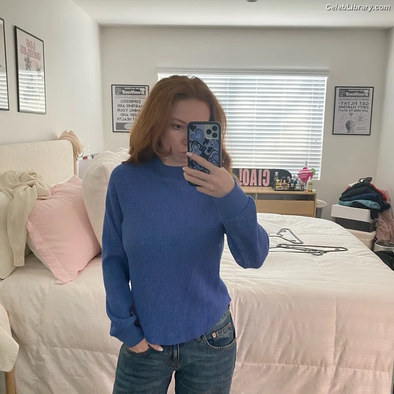 Francesca Capaldi photo 12 of 837