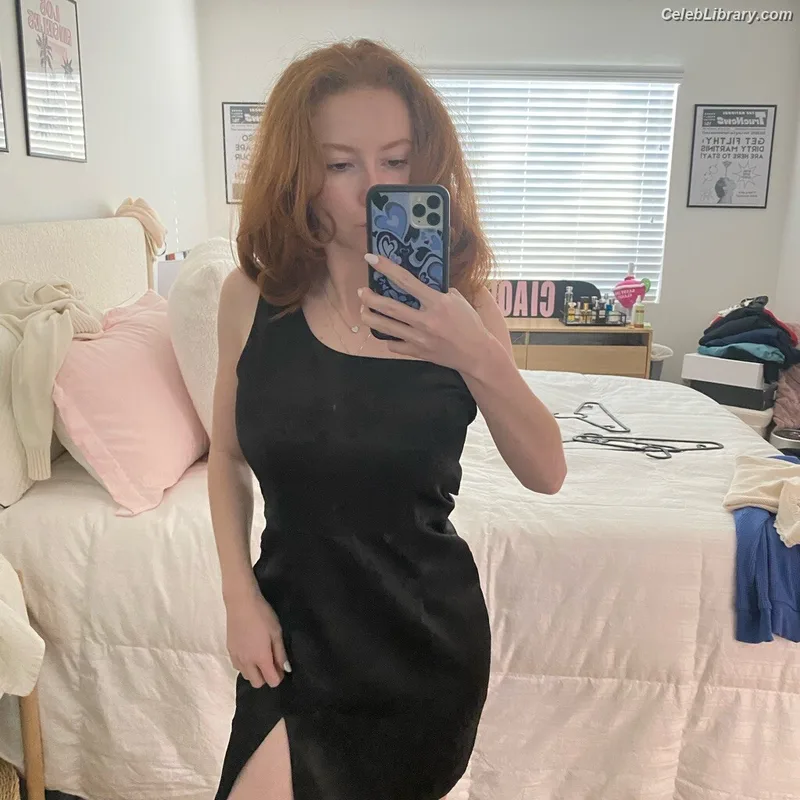 Francesca Capaldi photo 17 of 837