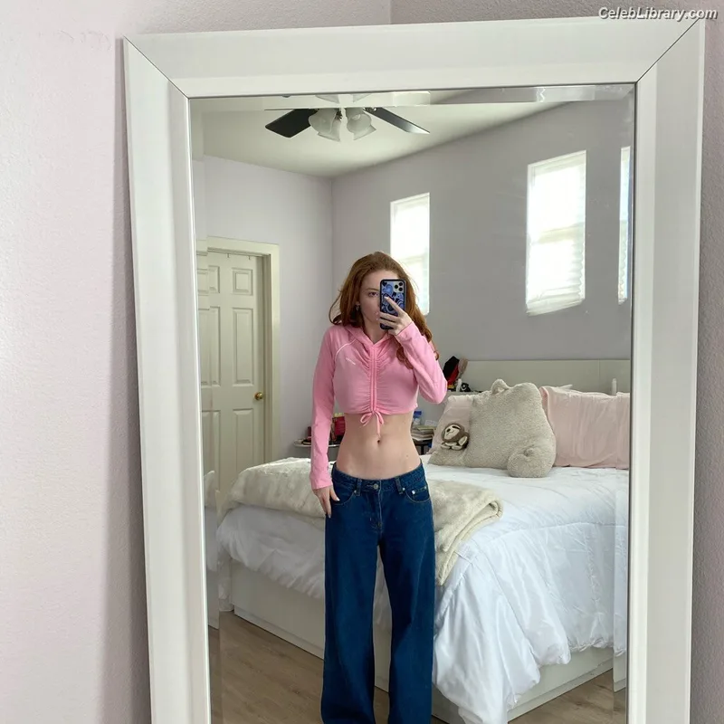 Francesca Capaldi photo 22 of 837