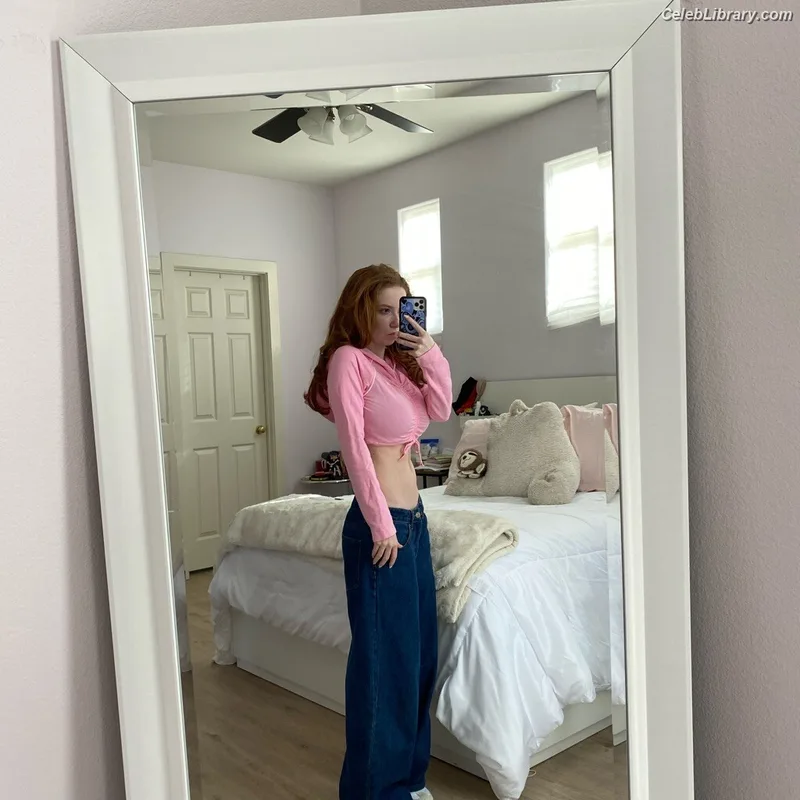 Francesca Capaldi photo 23 of 837