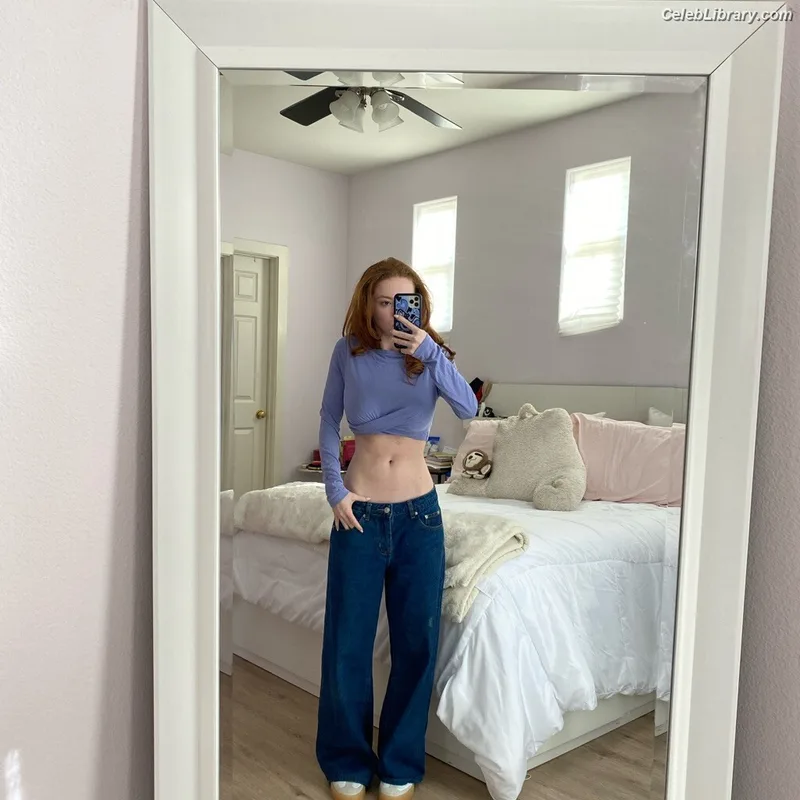 Francesca Capaldi photo 3 of 837