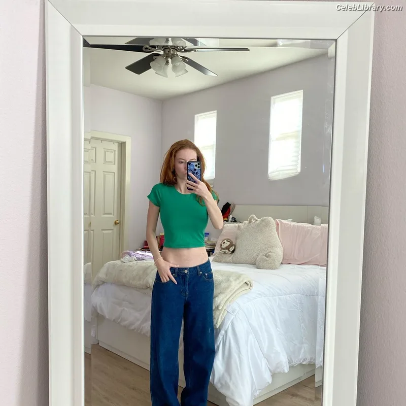 Francesca Capaldi photo 7 of 837