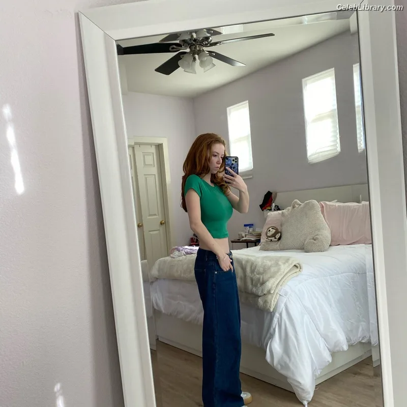 Francesca Capaldi photo 8 of 837