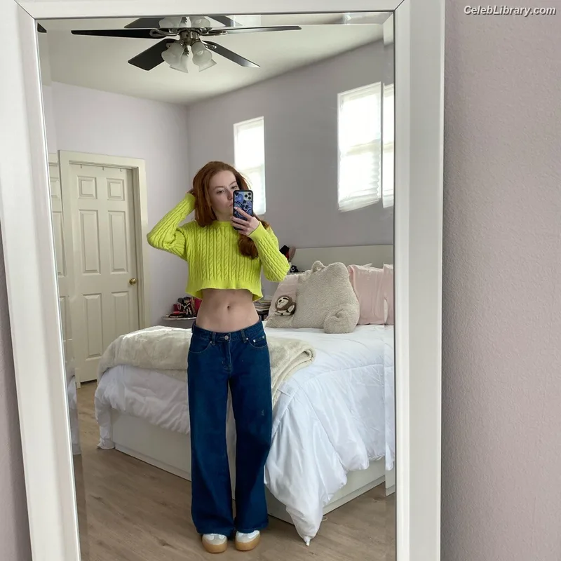 Francesca Capaldi photo 10 of 837