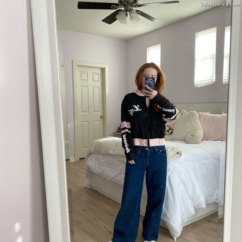 Francesca Capaldi photo 12 of 837