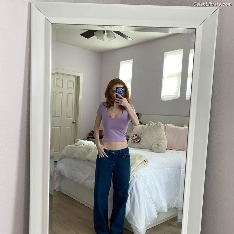 Francesca Capaldi photo 15 of 837