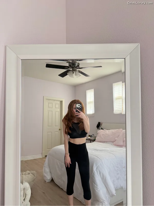 Francesca Capaldi photo 5 of 837