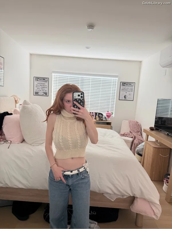 Francesca Capaldi photo 16 of 837