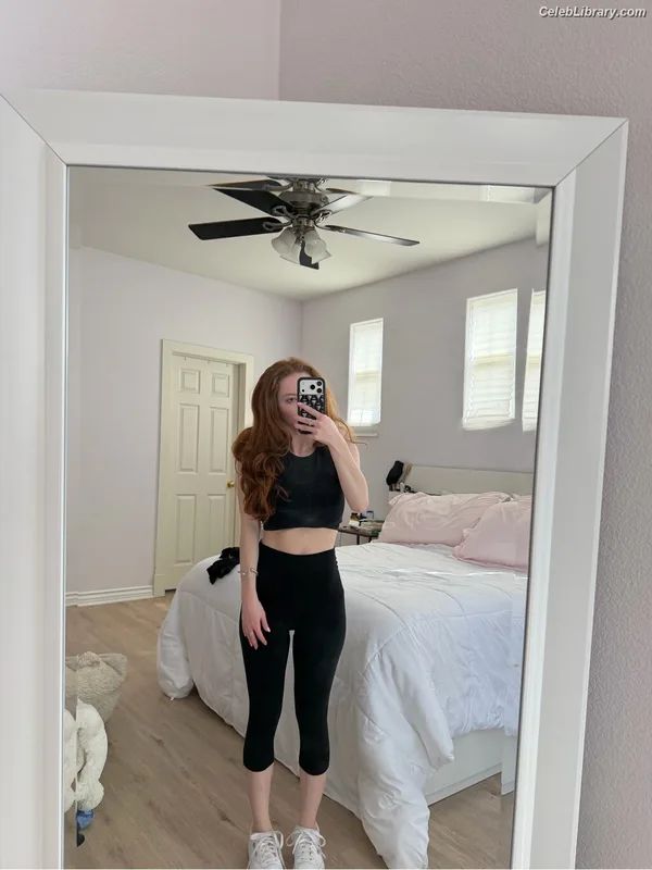 Francesca Capaldi photo 23 of 837