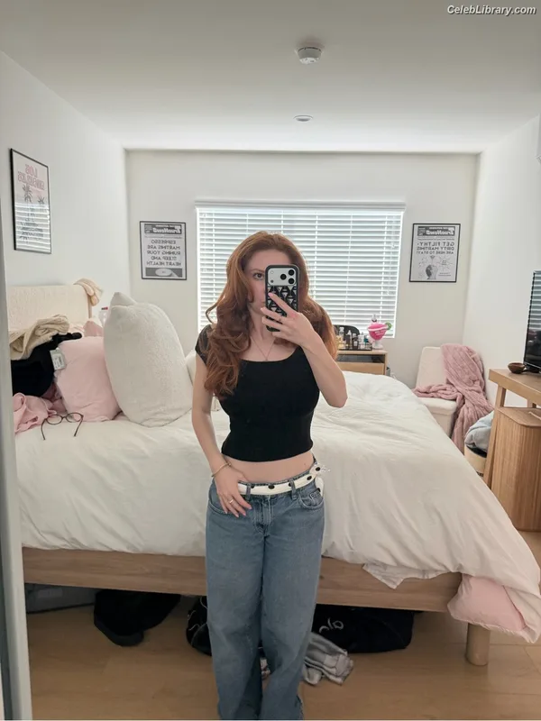 Francesca Capaldi photo 24 of 837