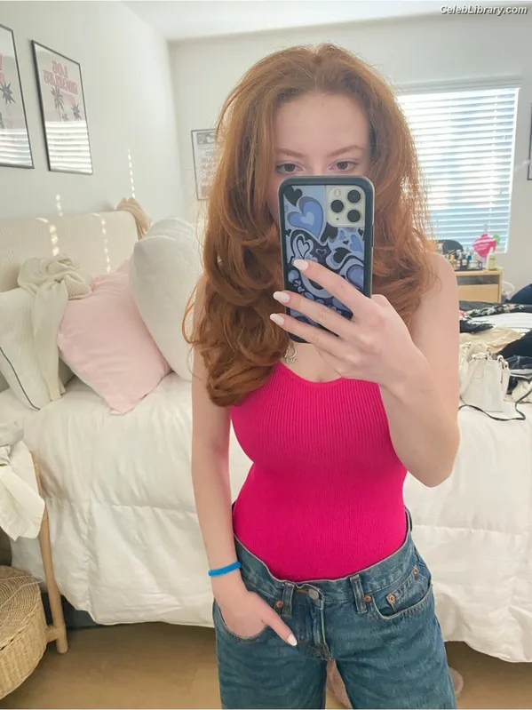 Francesca Capaldi photo 5 of 837