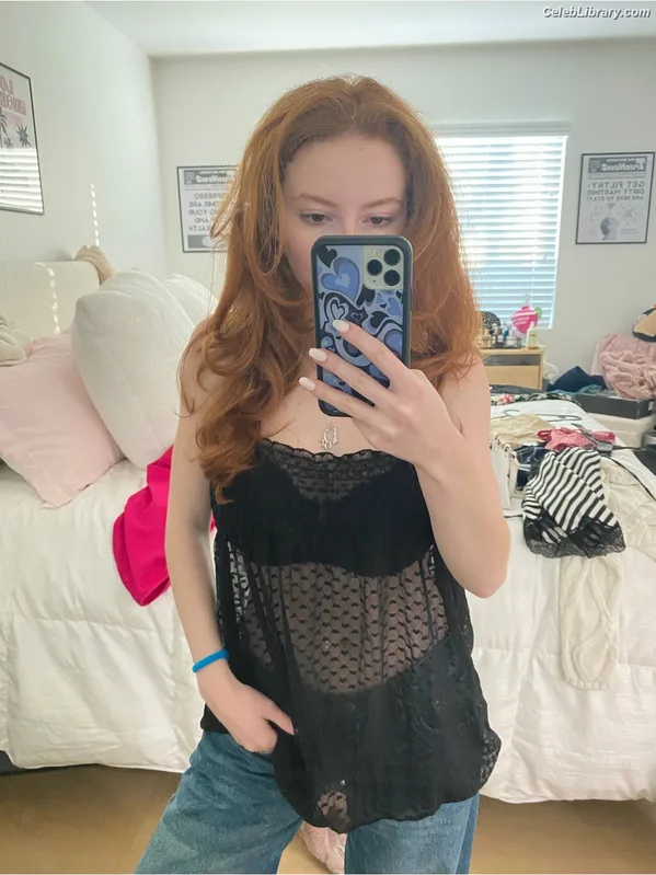 Francesca Capaldi photo 9 of 837