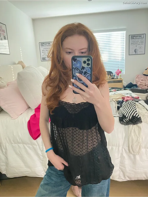 Francesca Capaldi photo 11 of 837