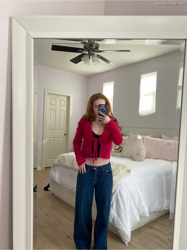 Francesca Capaldi photo 12 of 837