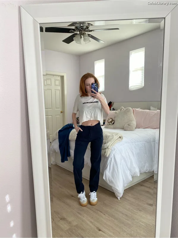 Francesca Capaldi photo 17 of 837