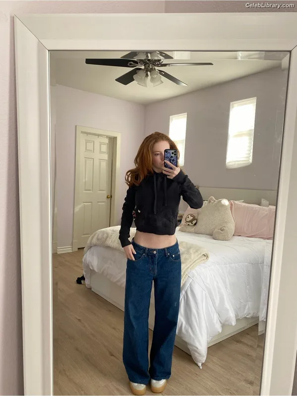 Francesca Capaldi photo 19 of 837