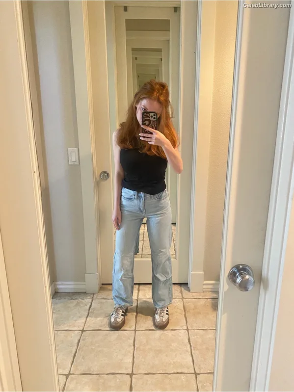 Francesca Capaldi photo 24 of 837