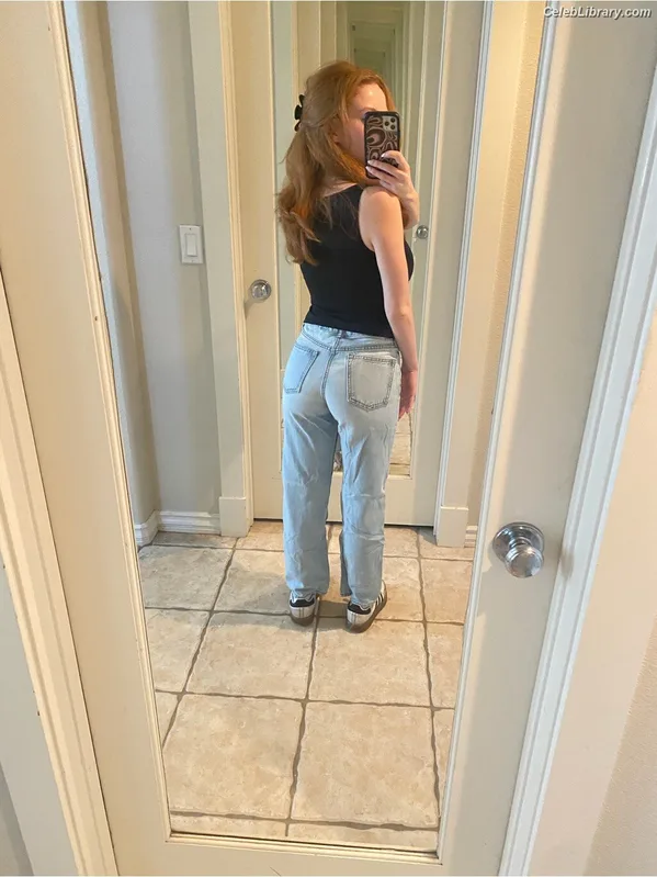 Francesca Capaldi photo 2 of 837