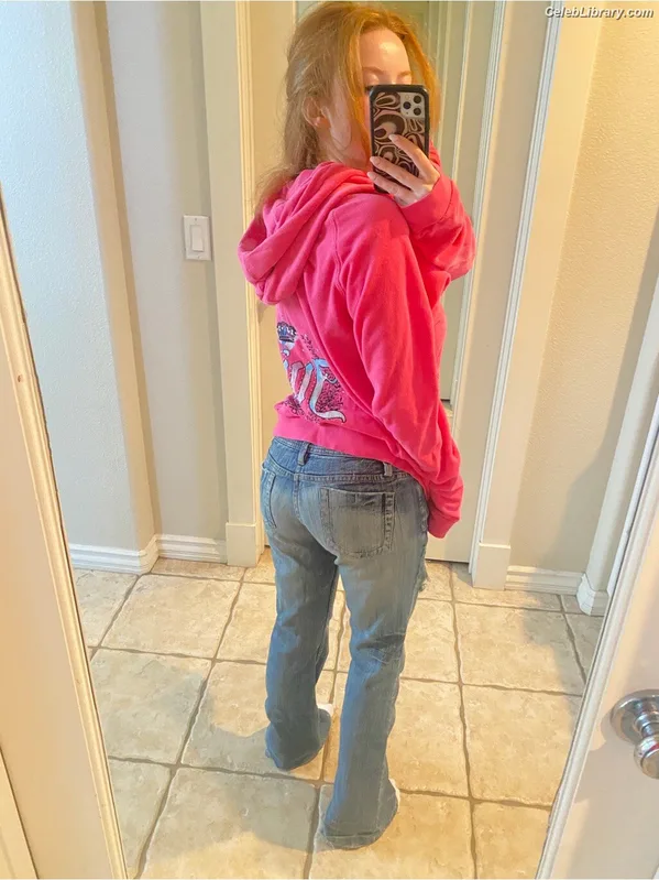 Francesca Capaldi photo 10 of 837