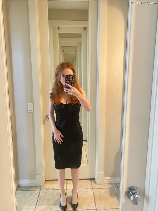 Francesca Capaldi photo 13 of 837