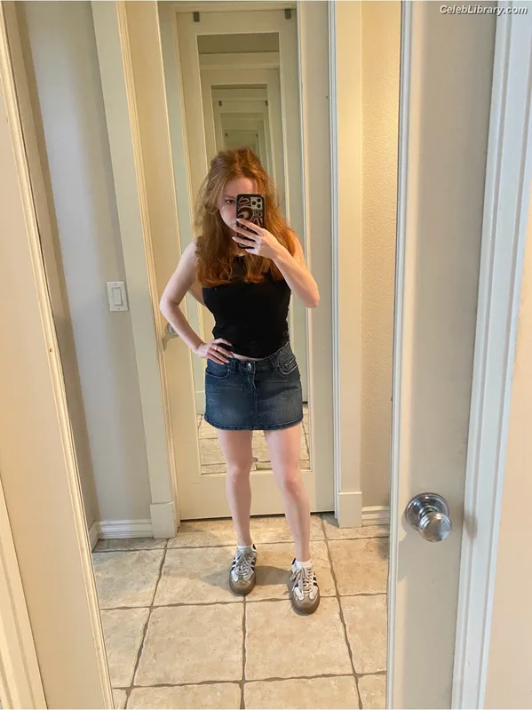 Francesca Capaldi photo 16 of 837