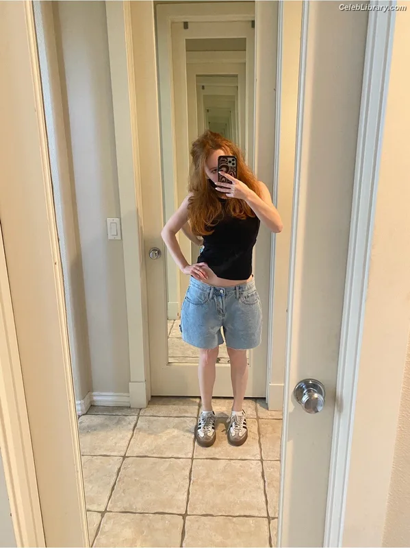 Francesca Capaldi photo 20 of 837