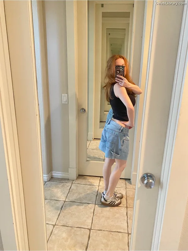 Francesca Capaldi photo 22 of 837