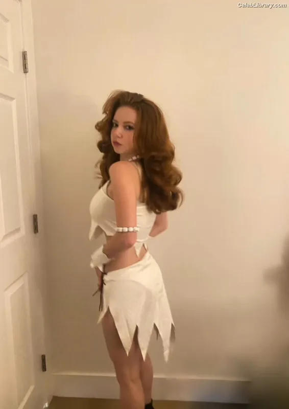 Francesca Capaldi photo 5 of 837