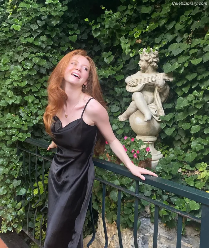 Francesca Capaldi photo 15 of 837