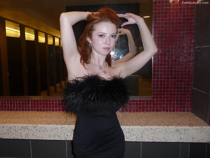 Francesca Capaldi photo 2 of 837