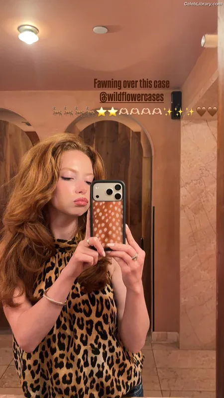 Francesca Capaldi photo 3 of 837