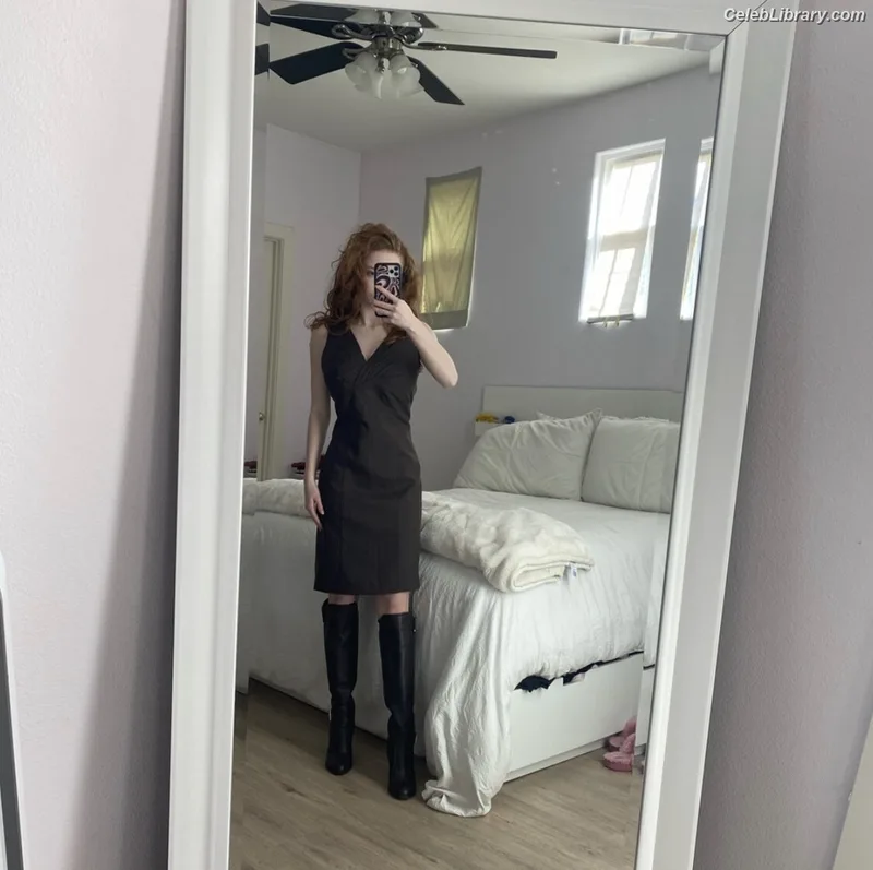 Francesca Capaldi photo 12 of 837