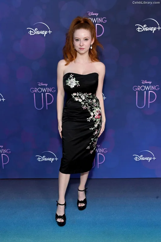 Francesca Capaldi photo 24 of 837